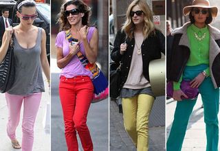 С чем носить цветные джинсы